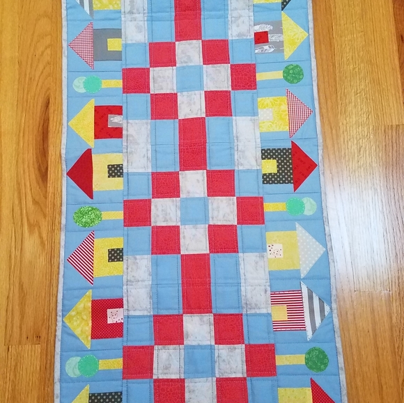 Table runner - Picture 2 of 4